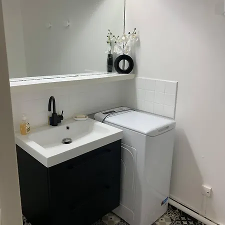 Joli Alcove Proche Port Malfato Piscine Au Cap D'agde Apartment Agde